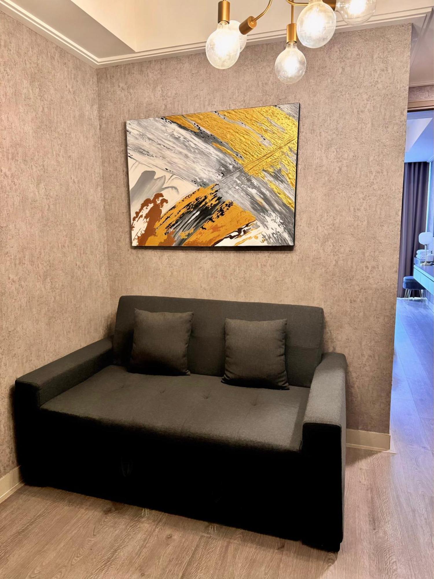 Apartemen Sezna Indonesia *